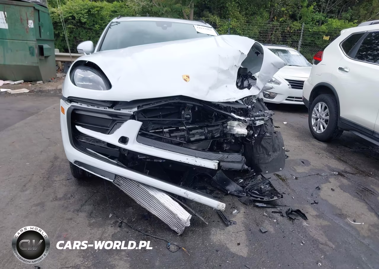 2025 Porsche Macan T VIN:WP1AA2A51SLB02401 - 12