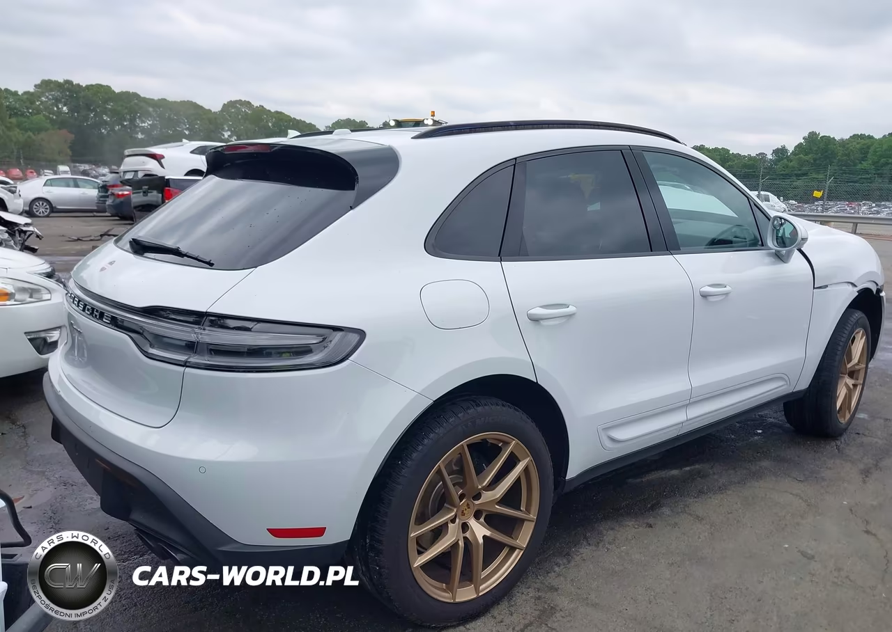 2025 Porsche Macan T VIN:WP1AA2A51SLB02401 - 4