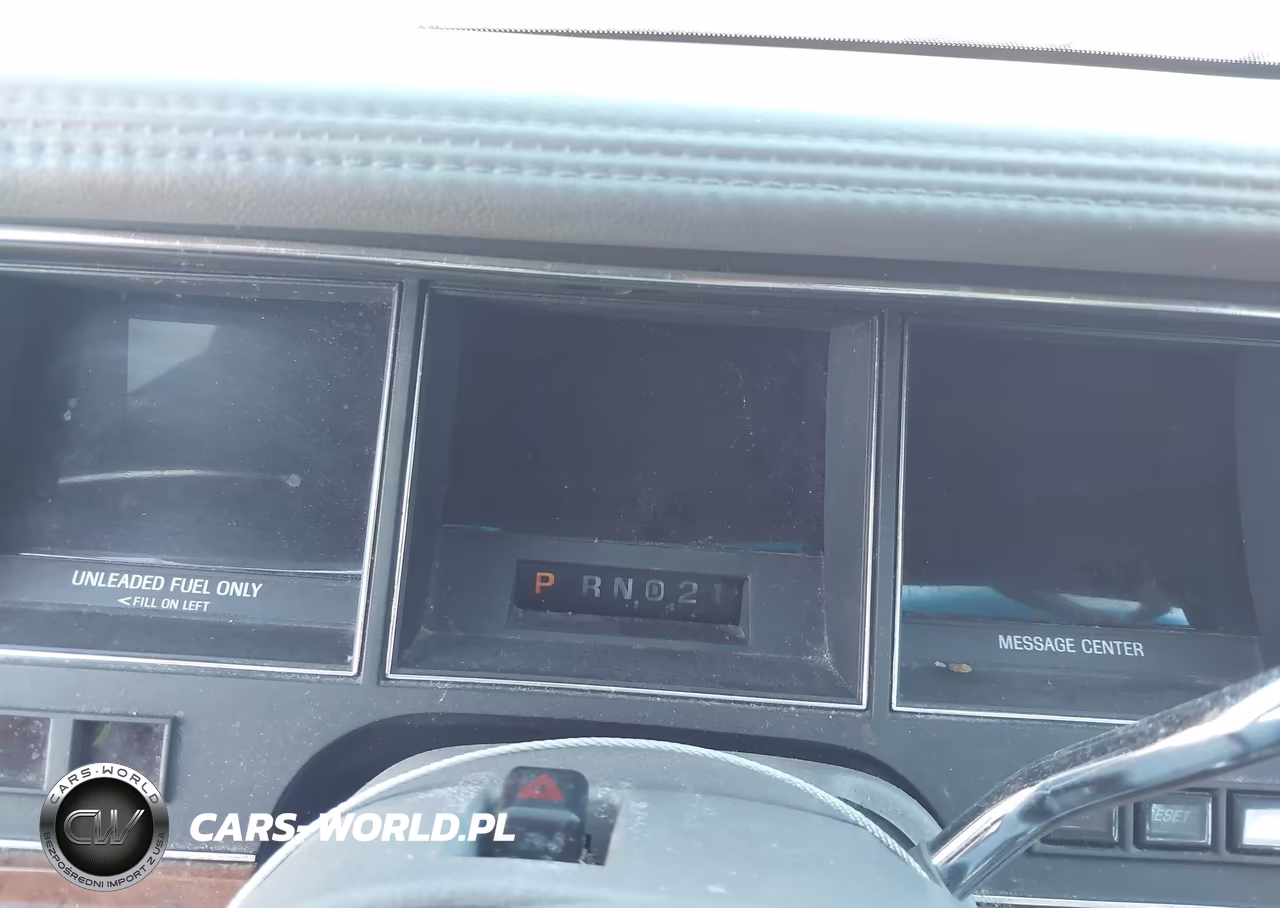 1994 Lincoln Town Car Executive VIN:1LNLM81W6RY729214 - 7