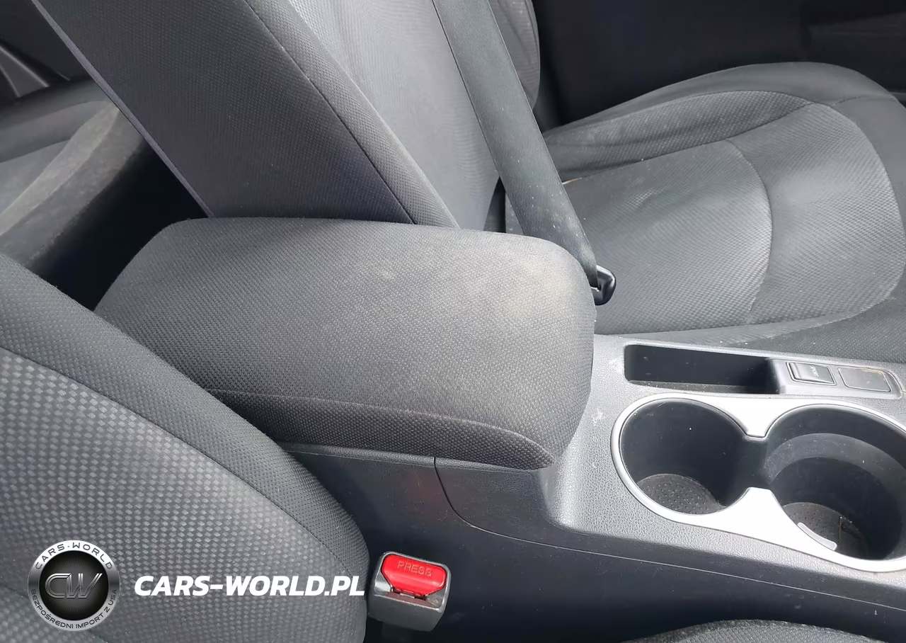 2015 Nissan Rogue Select S VIN:JN8AS5MV0FW762983 - 13
