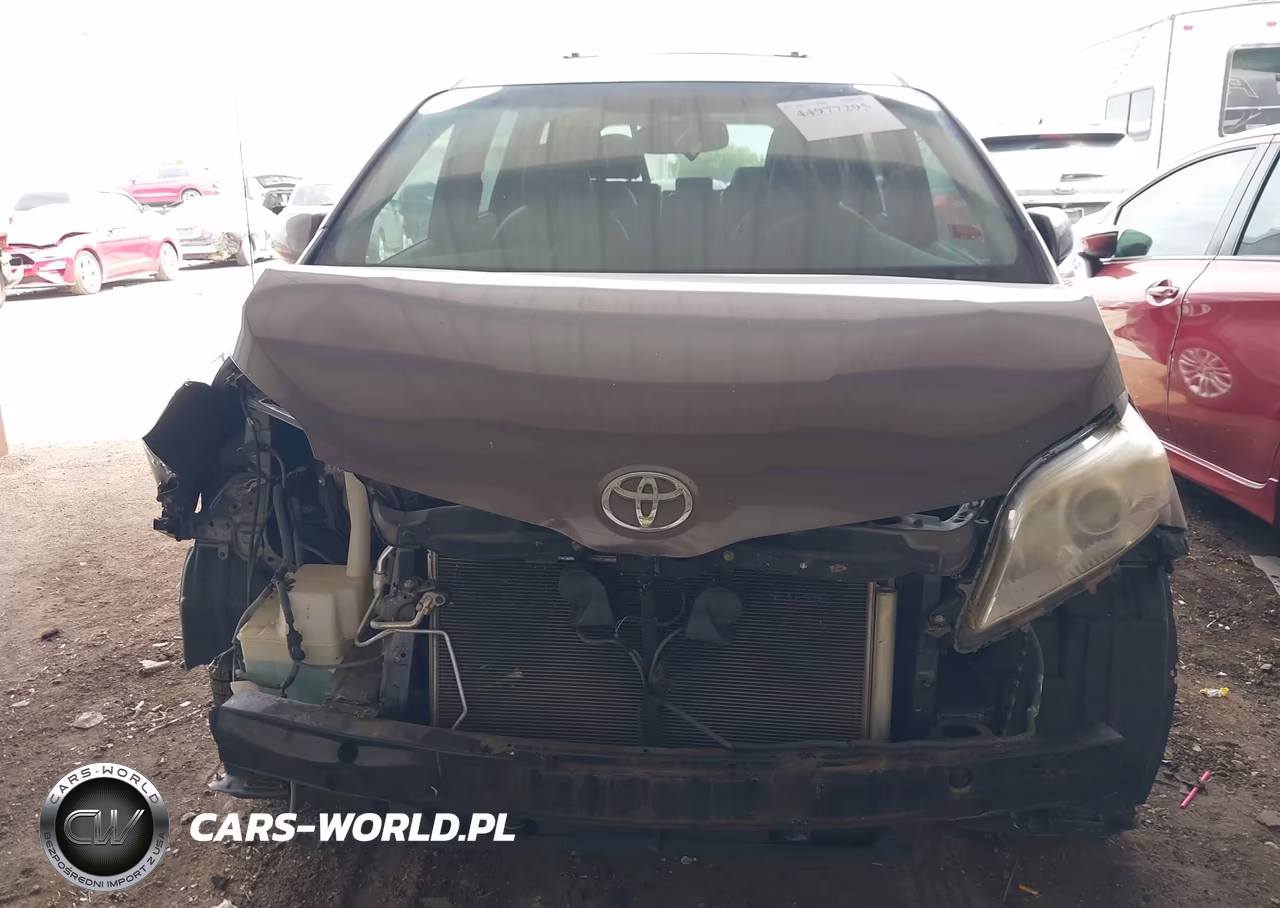 2012 Toyota Sienna Xle V6 8 Passenger VIN:5TDYK3DC5CS264125 - 13