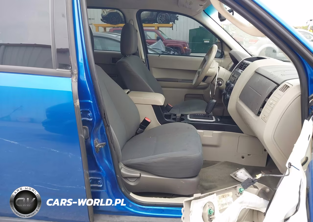 2012 Ford Escape Xls VIN:1FMCU0C74CKB10399 - 5