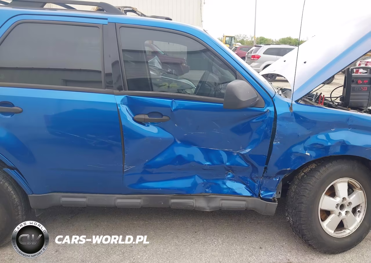 2012 Ford Escape Xls VIN:1FMCU0C74CKB10399 - 6