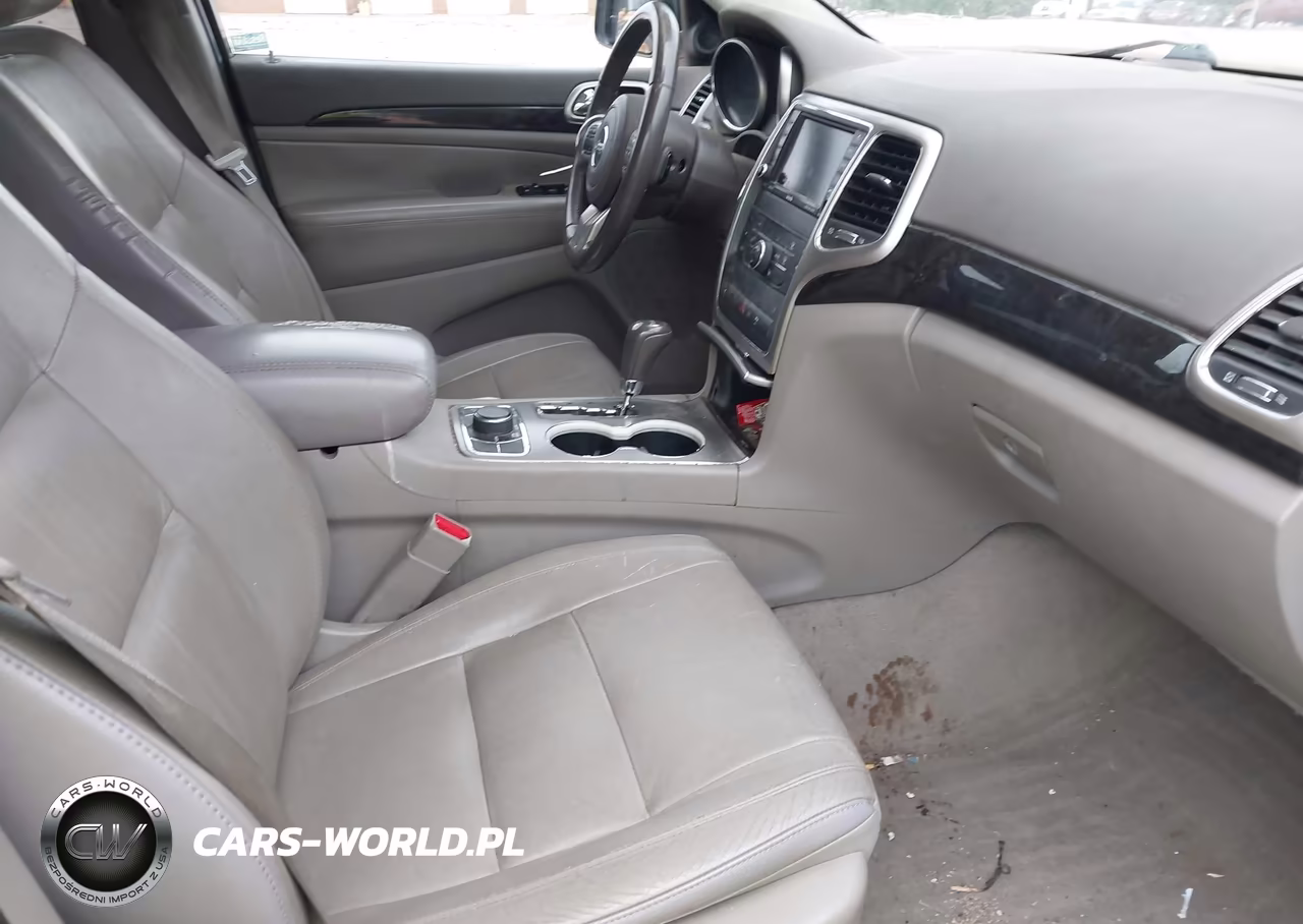 2012 Jeep Grand Cherokee Laredo VIN:1C4RJFAG3CC287419 - 5
