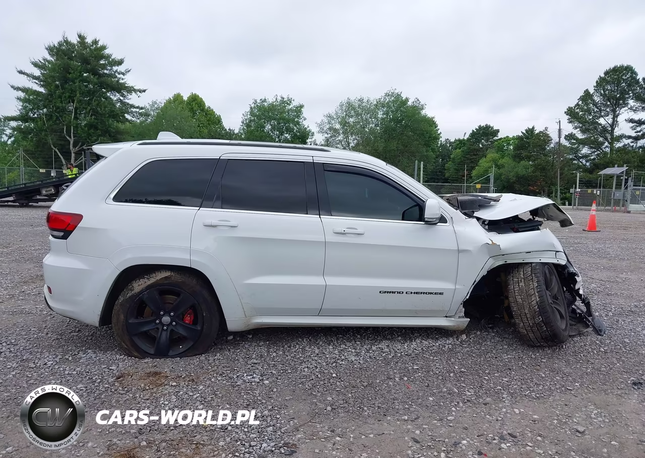 2015 Jeep Grand Cherokee Srt VIN:1C4RJFDJ1FC683411 - 13