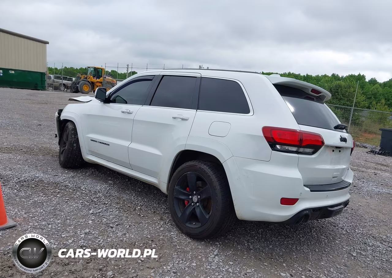 2015 Jeep Grand Cherokee Srt VIN:1C4RJFDJ1FC683411 - 3