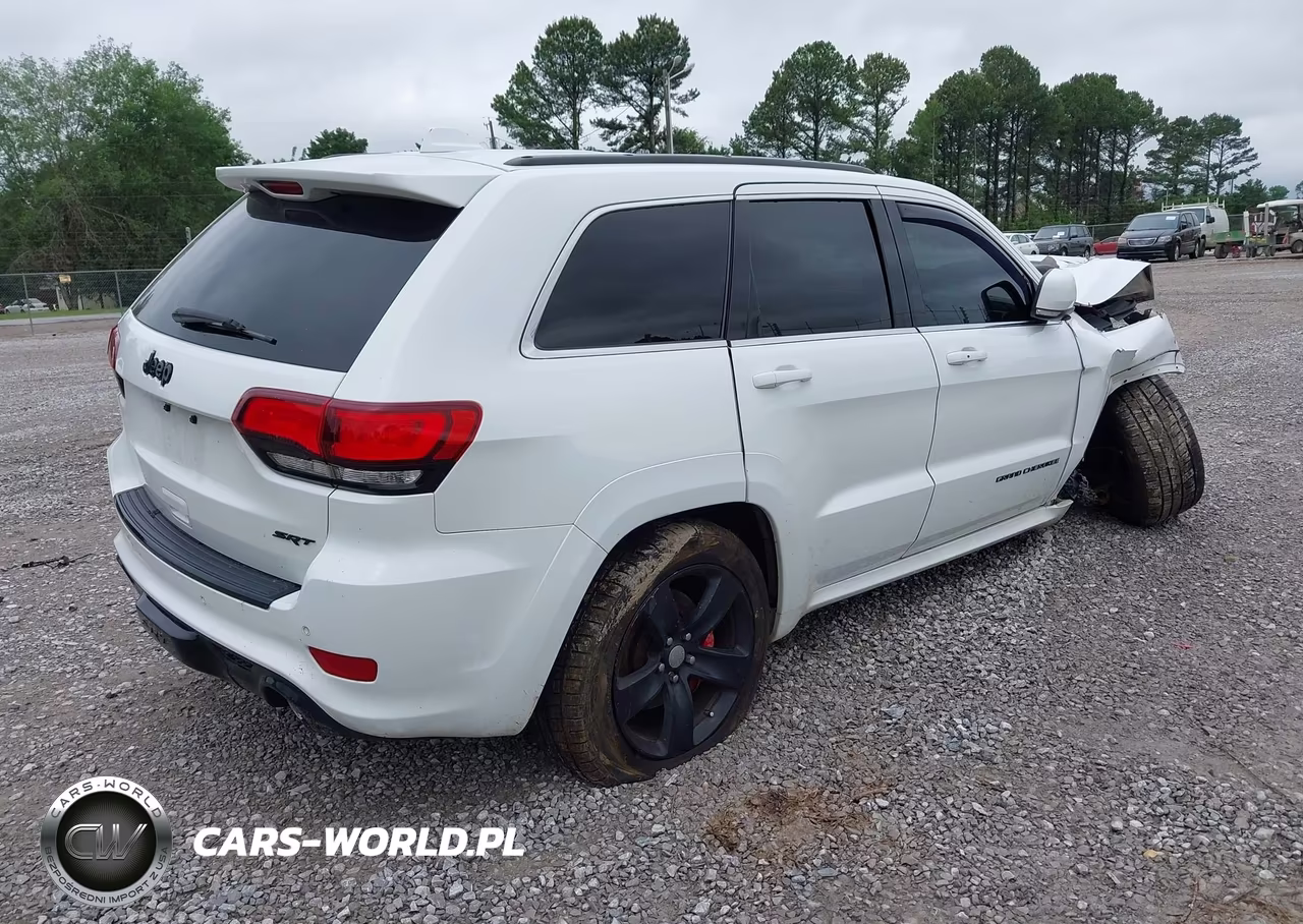 2015 Jeep Grand Cherokee Srt VIN:1C4RJFDJ1FC683411 - 4