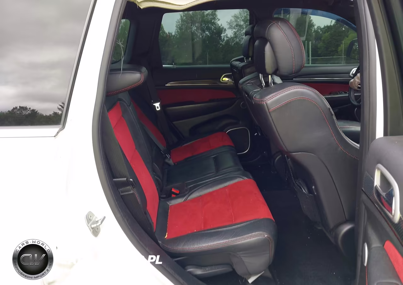 2015 Jeep Grand Cherokee Srt VIN:1C4RJFDJ1FC683411 - 8
