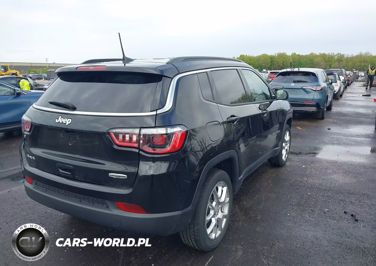 2023 Jeep Compass Latitude Lux Fwd VIN:3C4NJDFN6PT571681 - 4