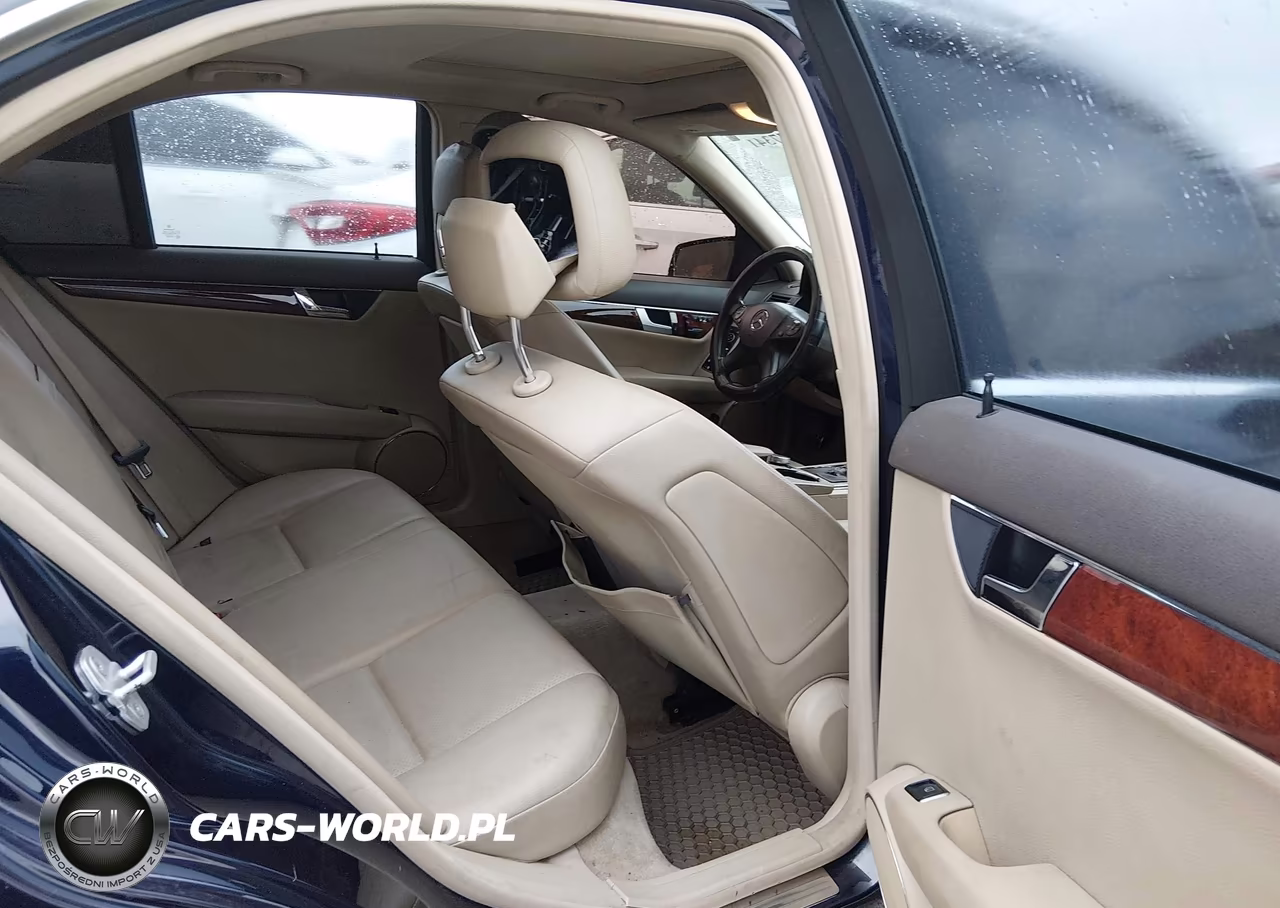 2011 Mercedes-Benz C 300 Sport VIN:WDDGF5EB3BA464651 - 8
