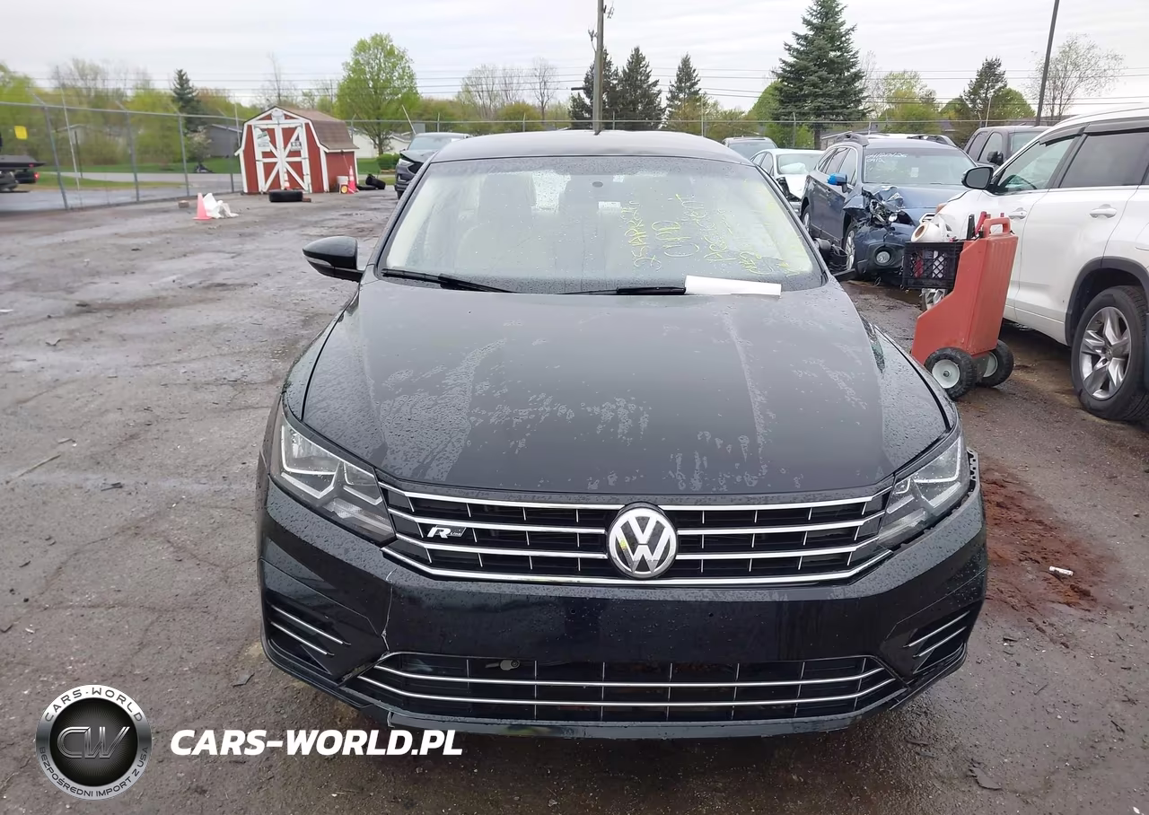 2017 Volkswagen Passat 1.8T R-Line VIN:1VWDT7A35HC054167 - 12