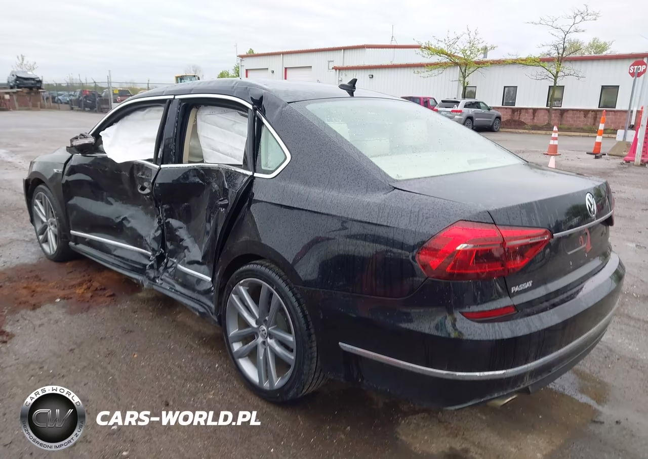 2017 Volkswagen Passat 1.8T R-Line VIN:1VWDT7A35HC054167 - 3