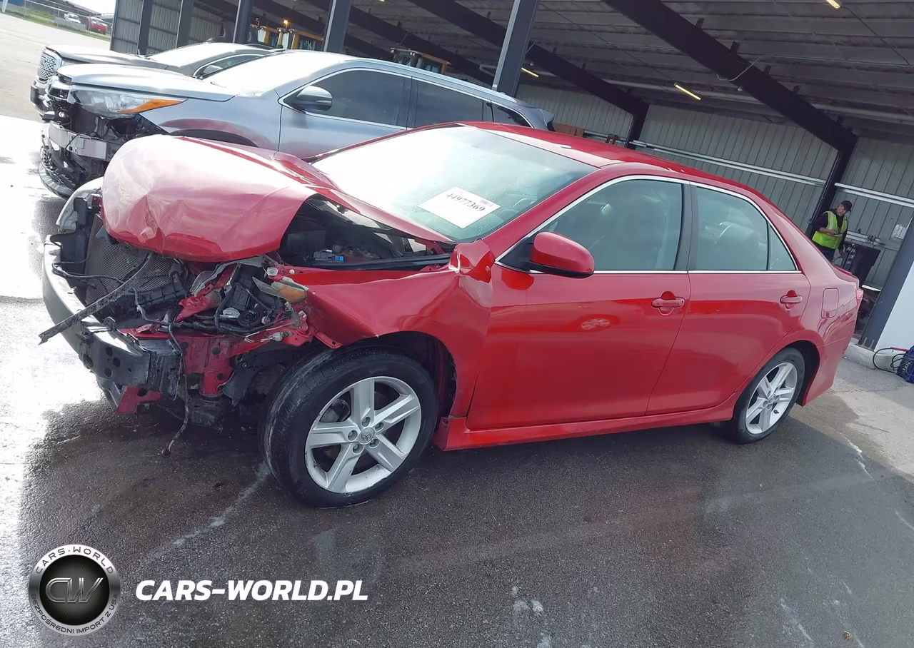 2014 Toyota Camry Se VIN:4T1BF1FK6EU831827 - 15