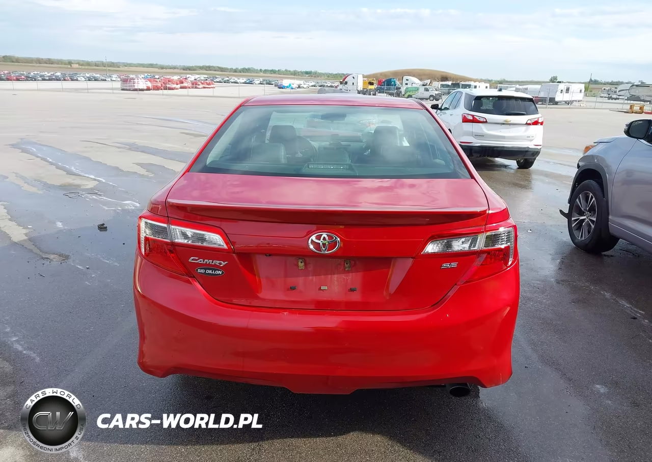 2014 Toyota Camry Se VIN:4T1BF1FK6EU831827 - 17