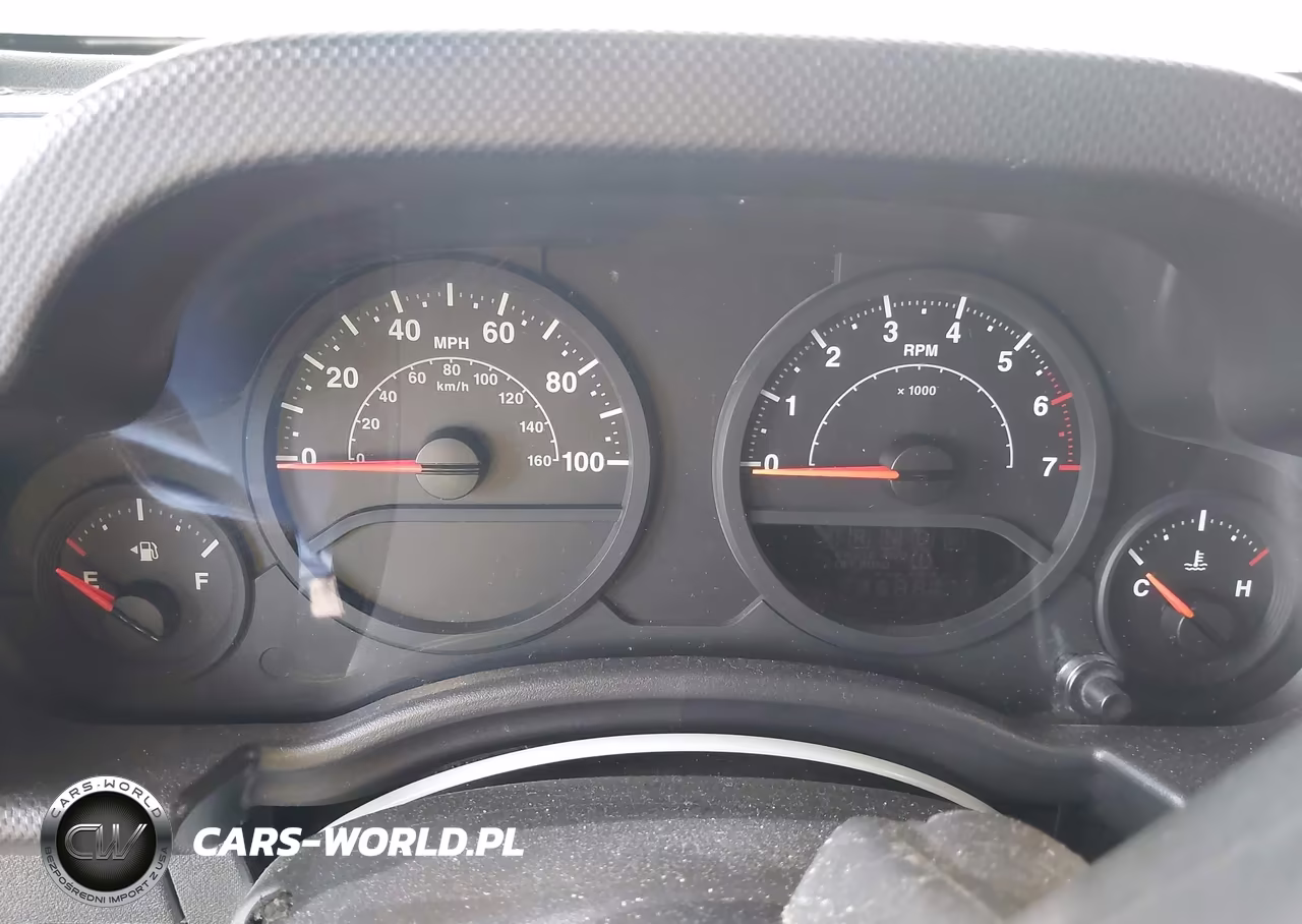 2007 Jeep Wrangler Unlimited X VIN:1J4GB39117L139840 - 7