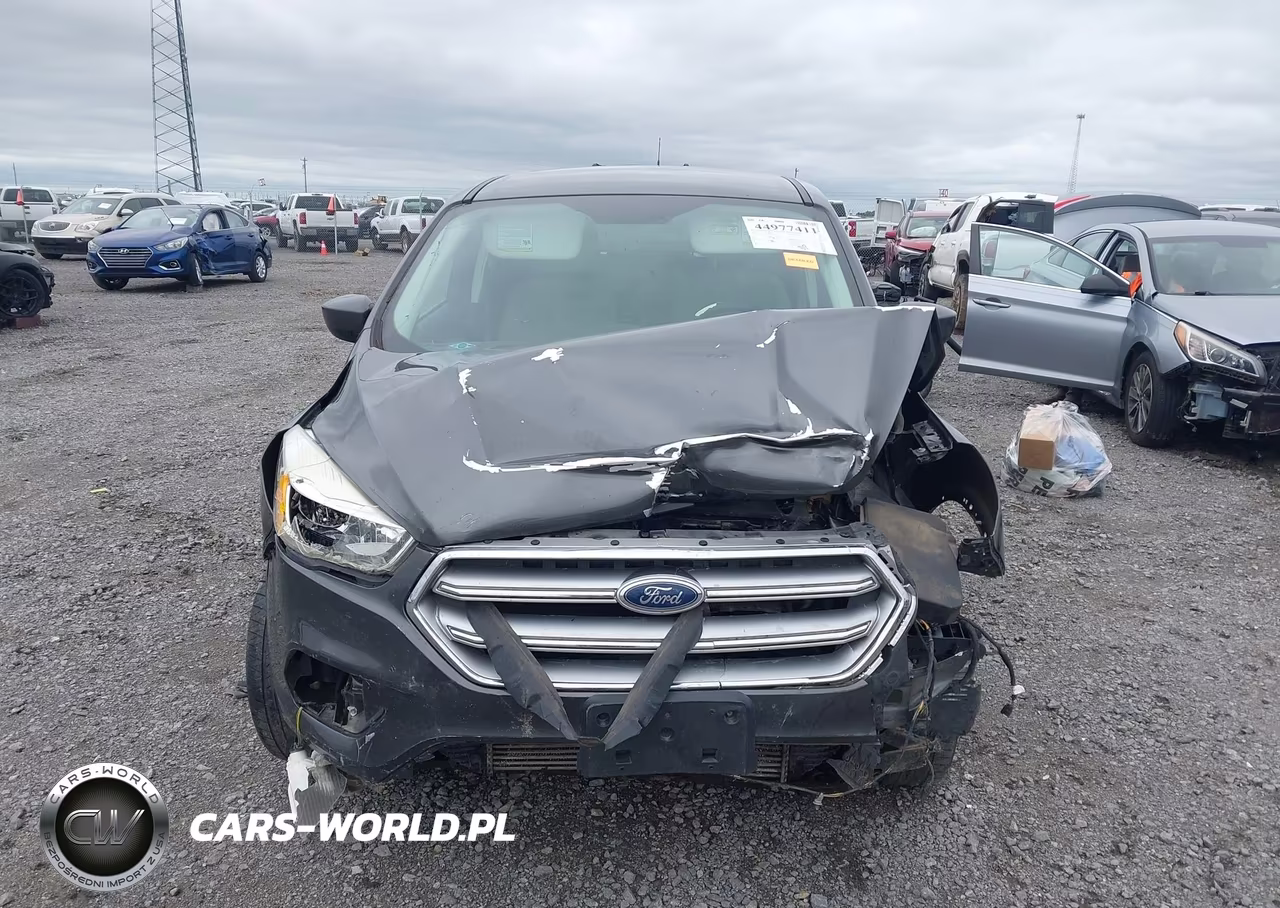 2017 Ford Escape Se VIN:1FMCU9G9XHUD45675 - 13