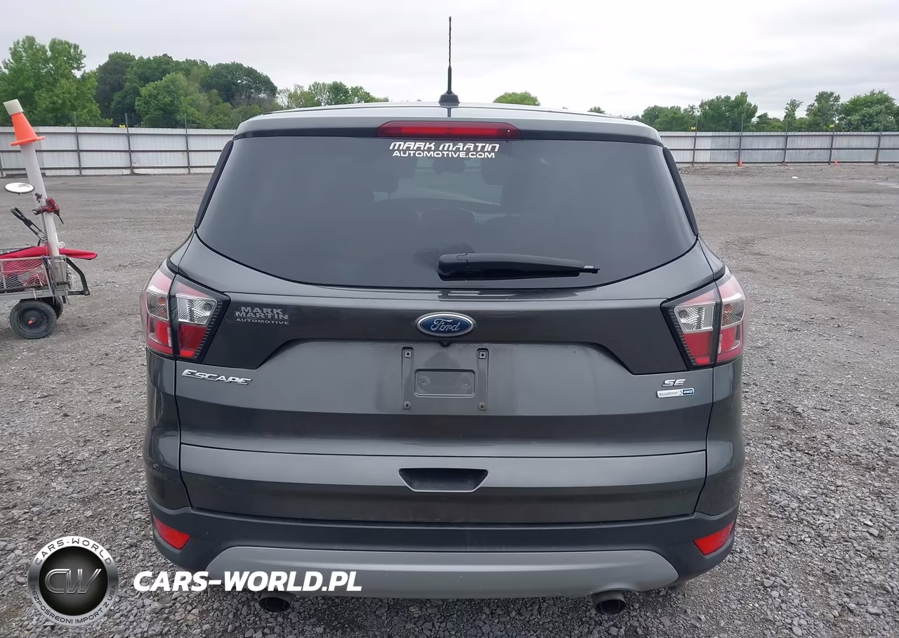 2017 Ford Escape Se VIN:1FMCU9G9XHUD45675 - 17