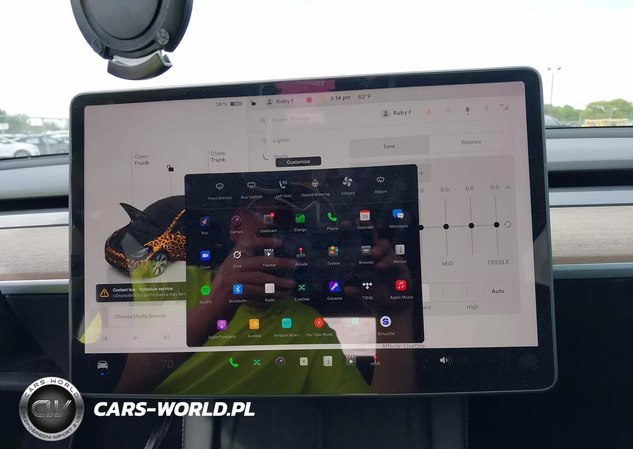 2023 Tesla Model Y Awd-Long Range Dual Motor All-Wheel Drive VIN:7SAYGDEE5PA024798 - 18