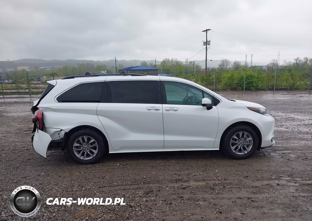 2025 Toyota Sienna Xle VIN:5TDJSKFC2SS158559 - 13
