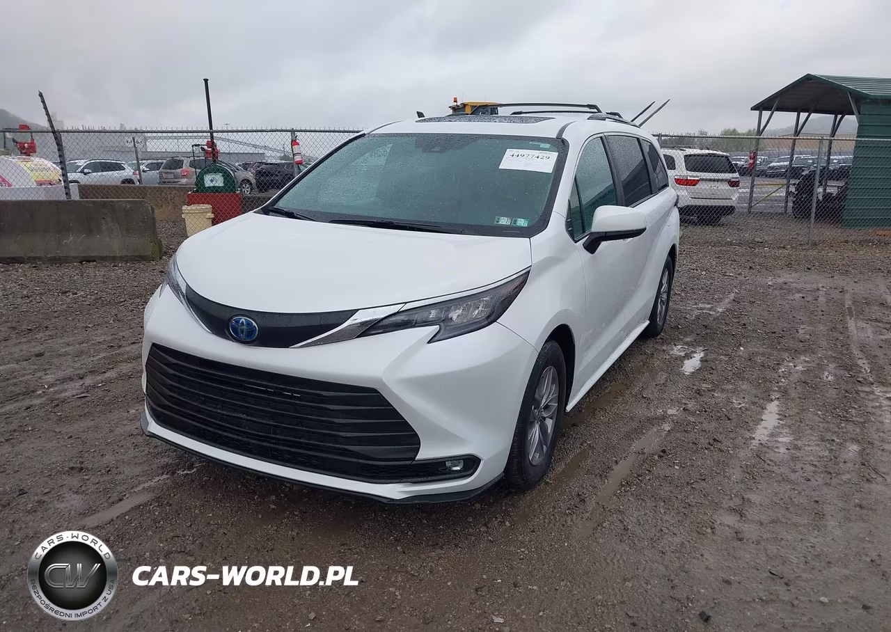 2025 Toyota Sienna Xle VIN:5TDJSKFC2SS158559 - 2