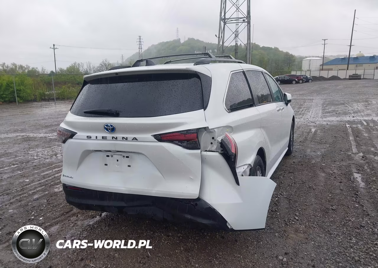 2025 Toyota Sienna Xle VIN:5TDJSKFC2SS158559 - 4