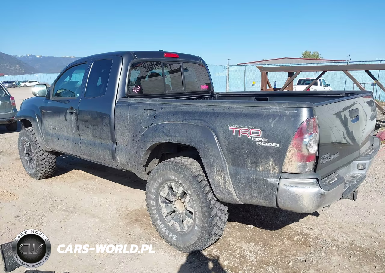 2010 Toyota Tacoma Base V6 VIN:5TEUU4EN5AZ702172 - 3