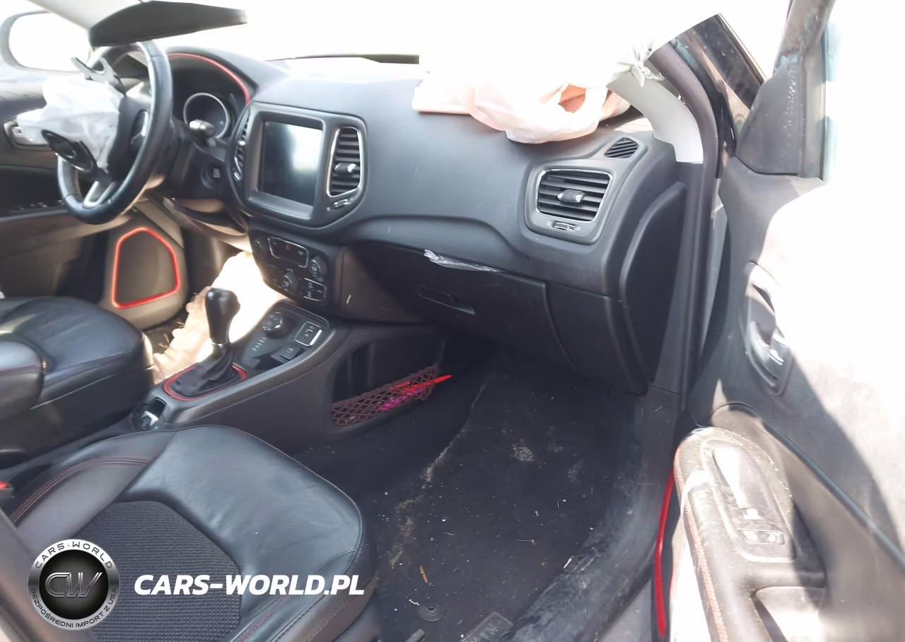 2020 Jeep Compass Trailhawk 4X4 VIN:3C4NJDDB6LT151373 - 5