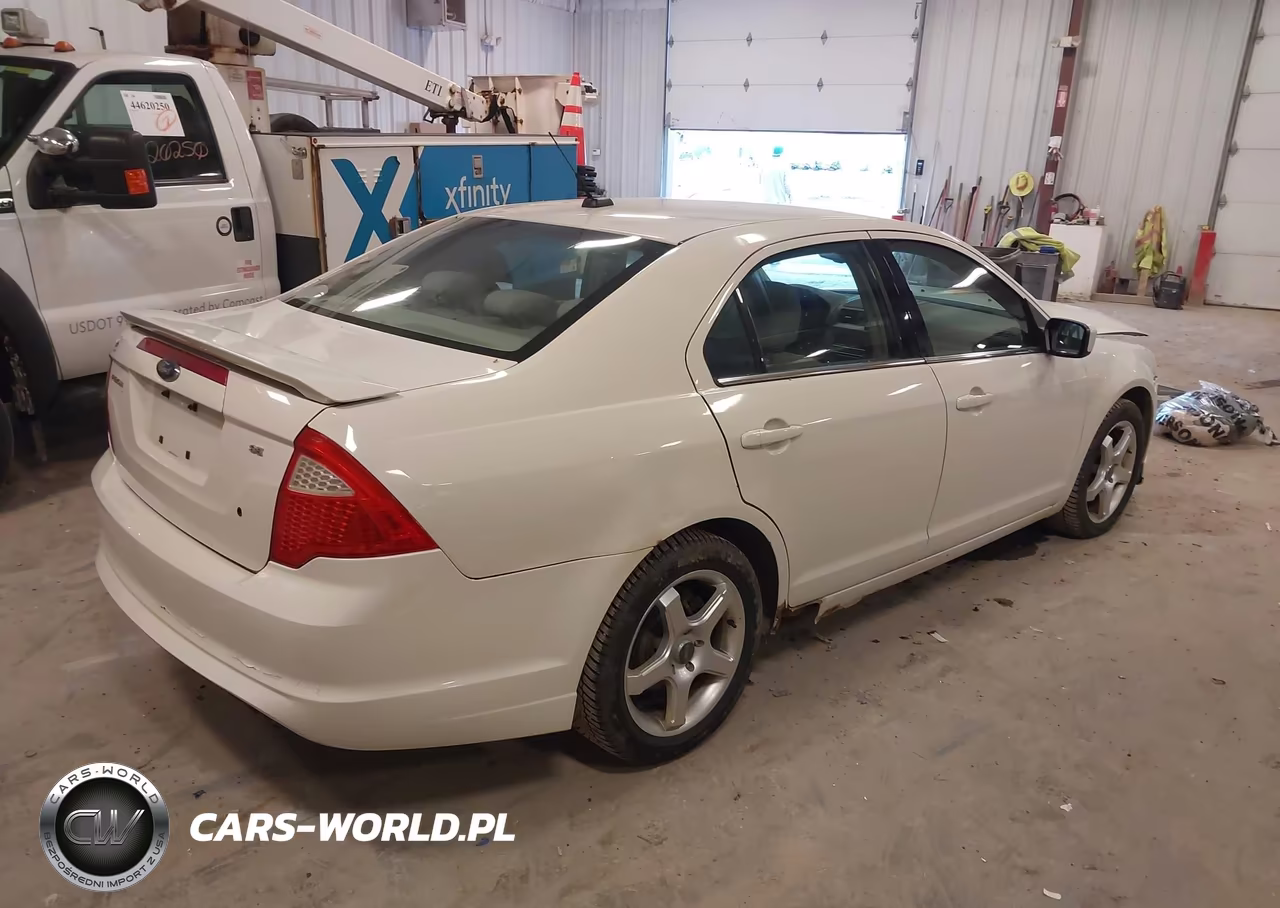 2010 Ford Fusion Se VIN:3FAHP0HA0AR167848 - 4