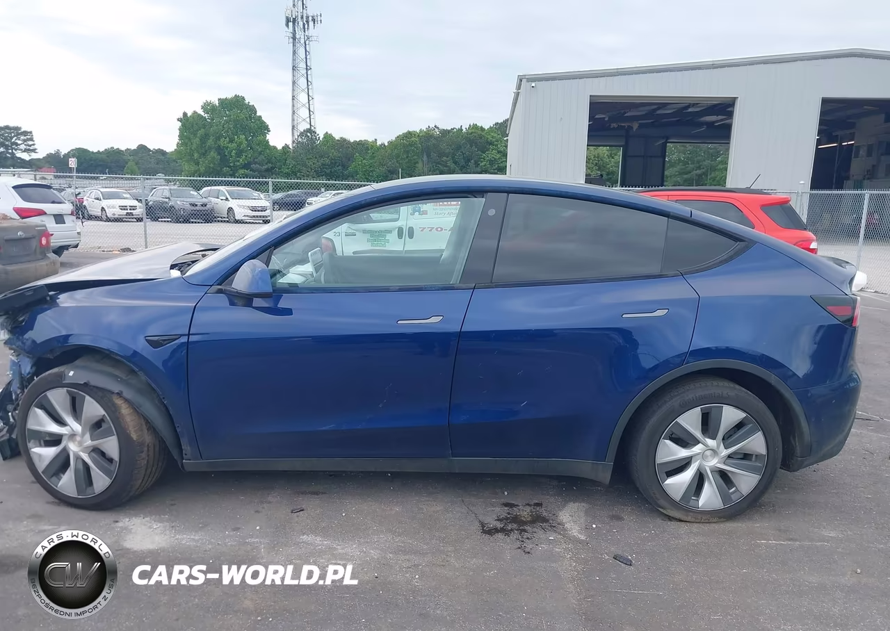 2021 Tesla Model Y Long Range Dual Motor All-Wheel Drive VIN:5YJYGDEE0MF066789 - 16
