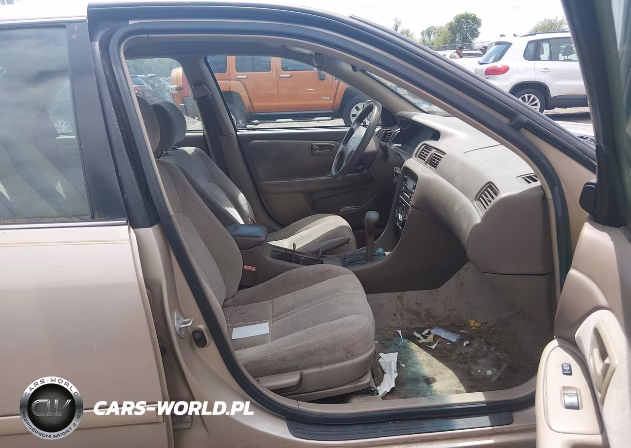 2000 Toyota Camry Le VIN:4T1BG22K1YU700964 - 5