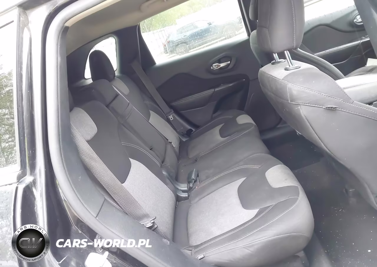 2014 Jeep Cherokee Latitude VIN:1C4PJMCS6EW252033 - 8