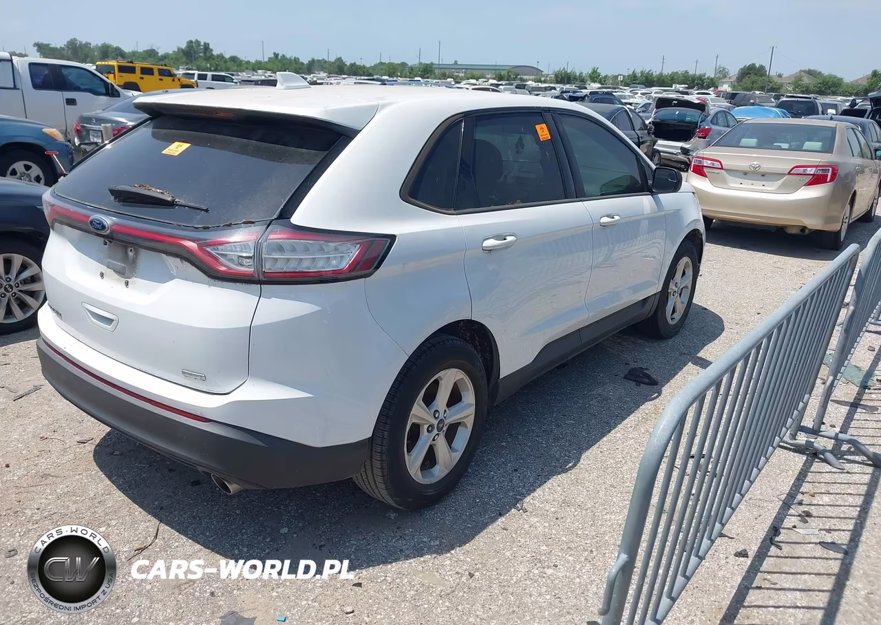 2015 Ford Edge Se VIN:2FMTK3G93FBC32821 - 4