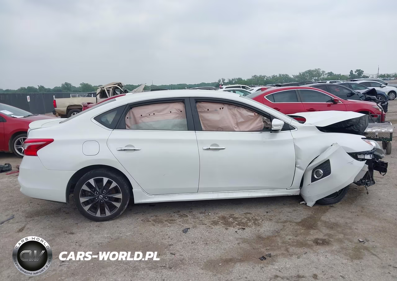 2018 Nissan Sentra Sr VIN:3N1AB7APXJY266204 - 13