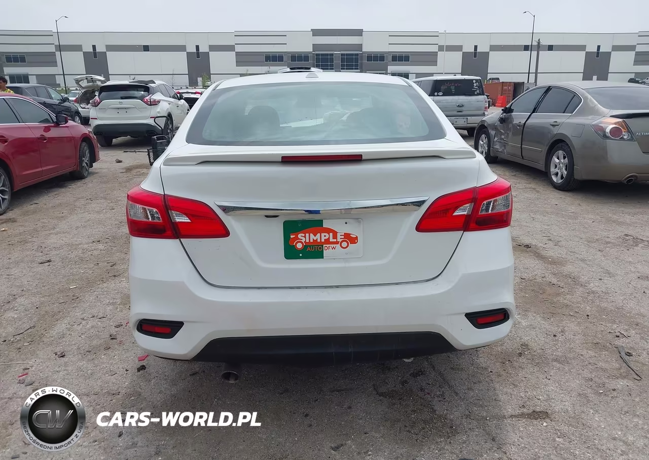2018 Nissan Sentra Sr VIN:3N1AB7APXJY266204 - 16