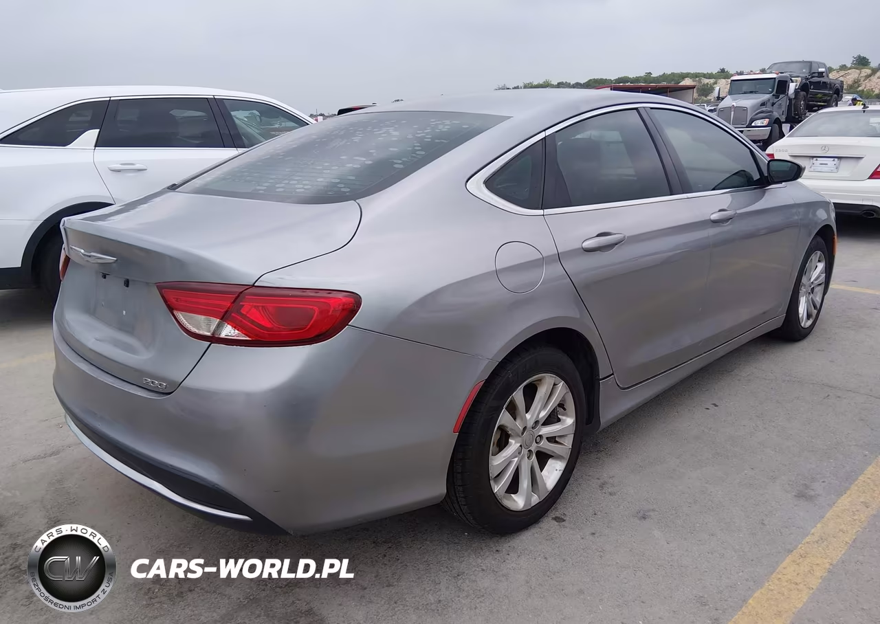 2015 Chrysler 200 Limited VIN:1C3CCCAB9FN655800 - 4