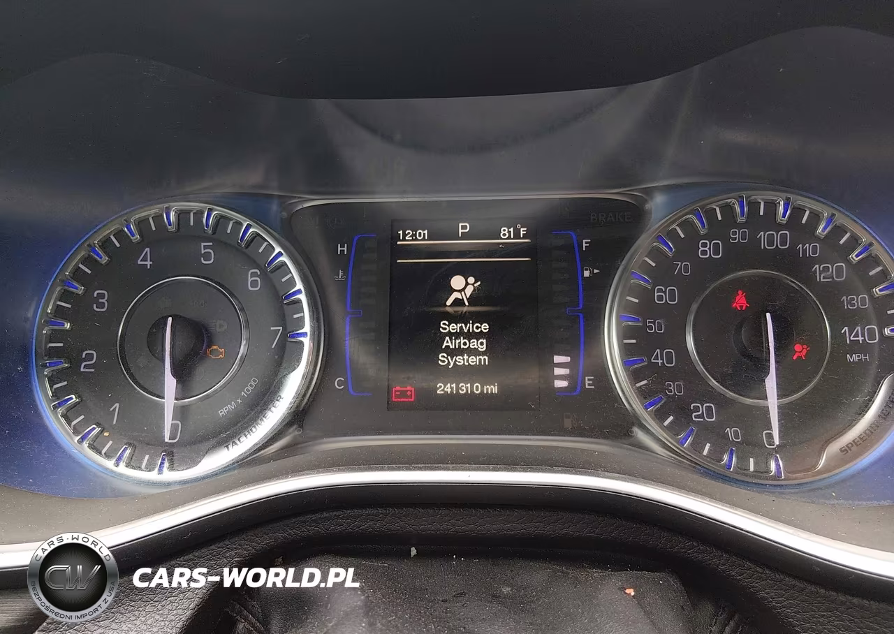 2015 Chrysler 200 Limited VIN:1C3CCCAB9FN655800 - 7