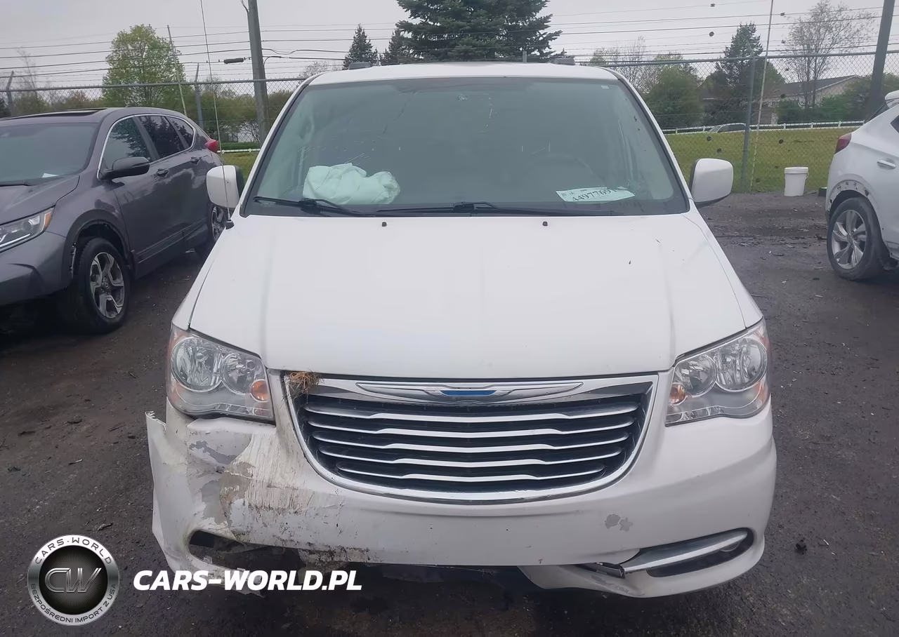 2015 Chrysler Town & Country Touring VIN:2C4RC1BG1FR564995 - 12
