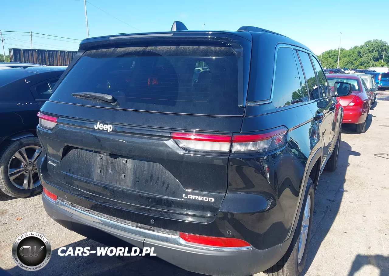 2025 Jeep Grand Cherokee Laredo X 4X4 VIN:1C4RJHAG8SC333269 - 4