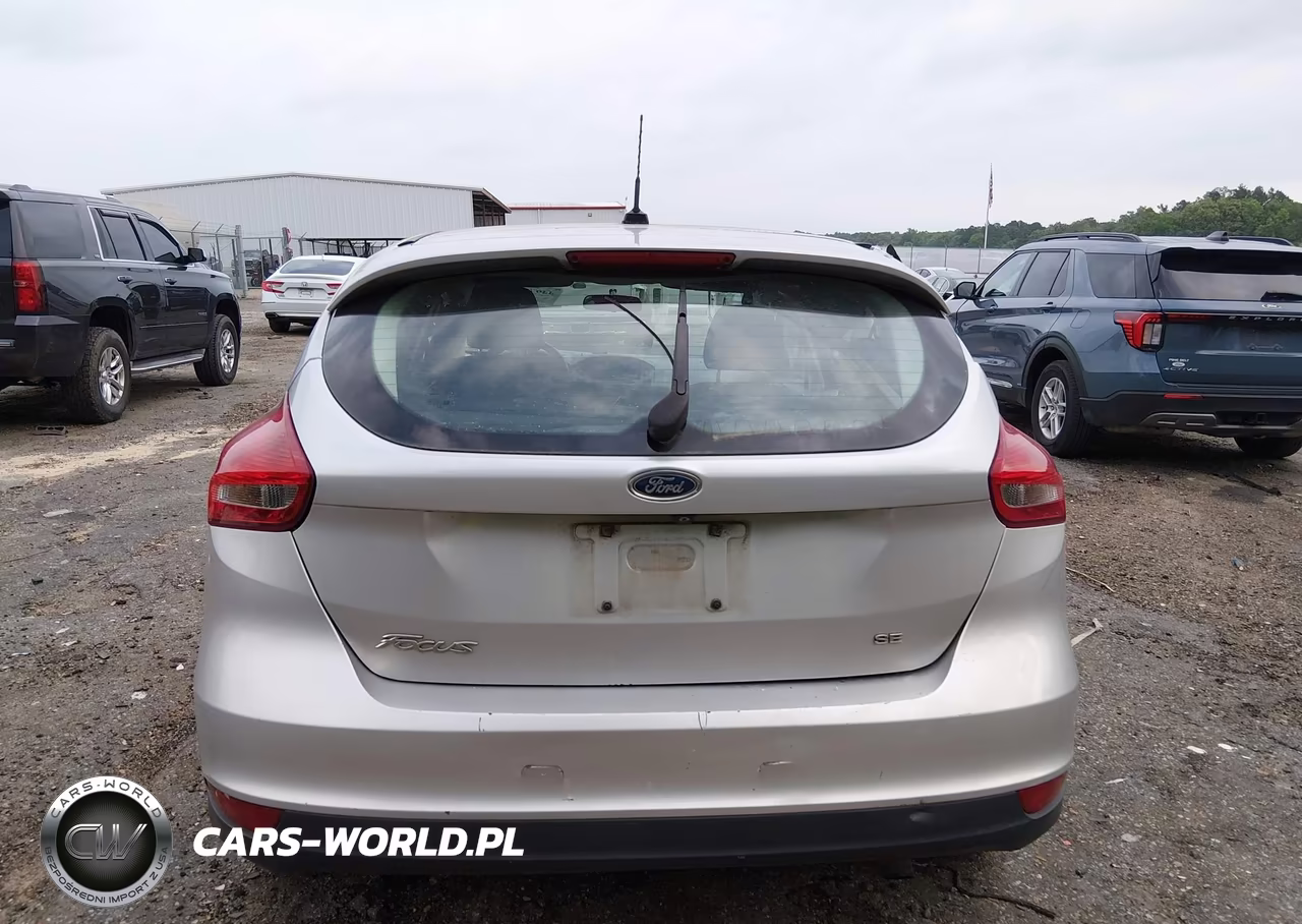 2017 Ford Focus Se VIN:1FADP3K29HL225191 - 17