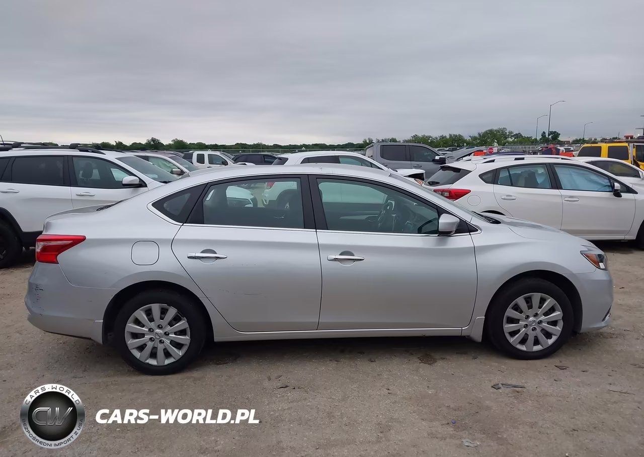 2019 Nissan Sentra S VIN:3N1AB7AP6KY211637 - 13