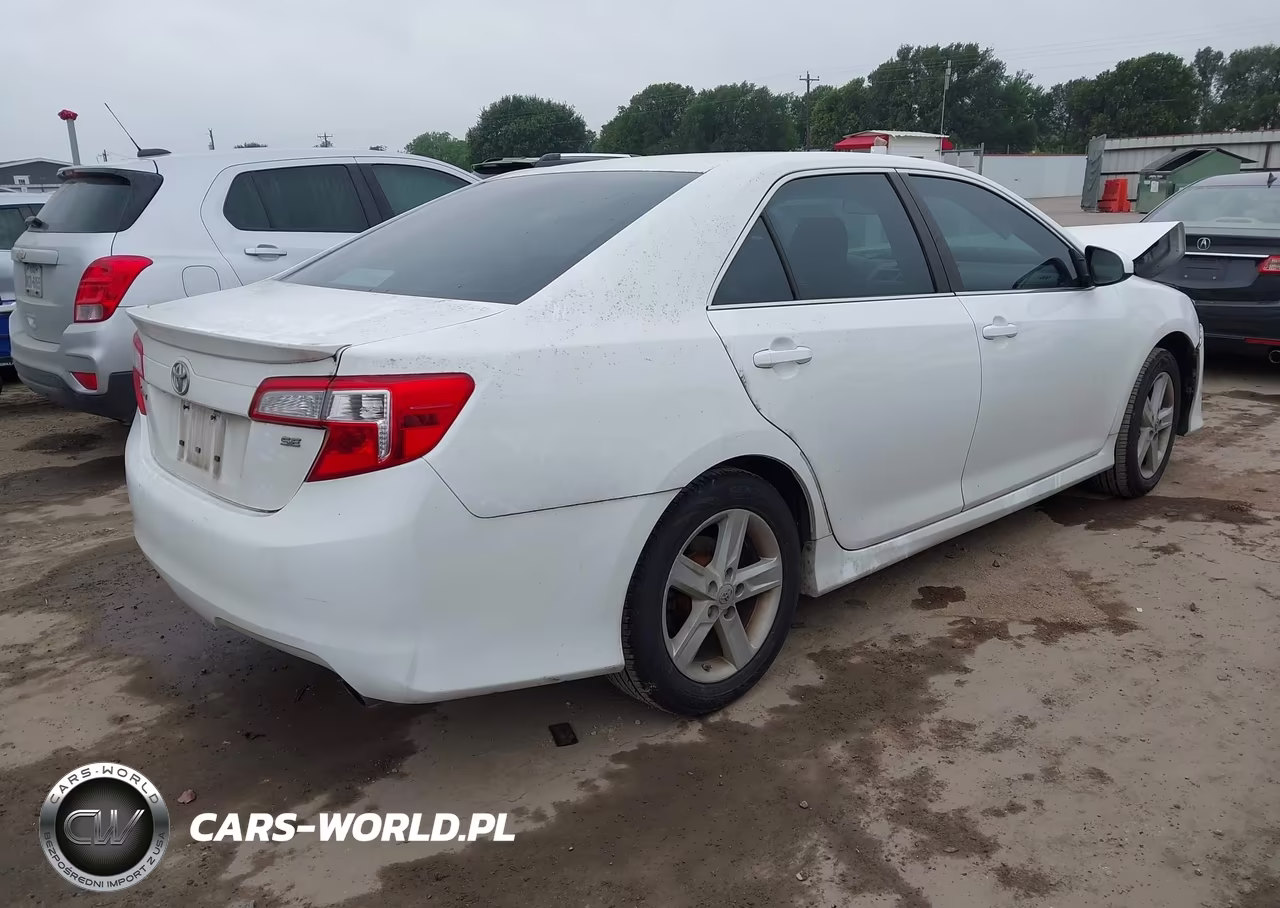 2014 Toyota Camry Se VIN:4T1BF1FK7EU854209 - 4