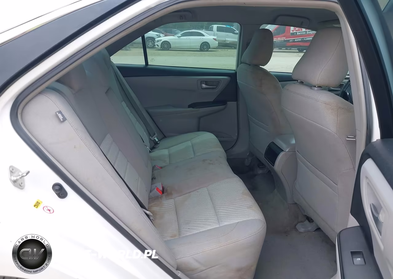 2015 Toyota Camry Le VIN:4T4BF1FKXFR502460 - 8