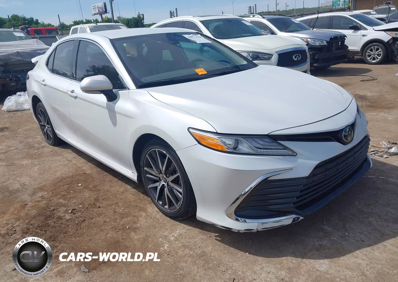 2022 Toyota Camry Xle – zdjęcie 1 z 16