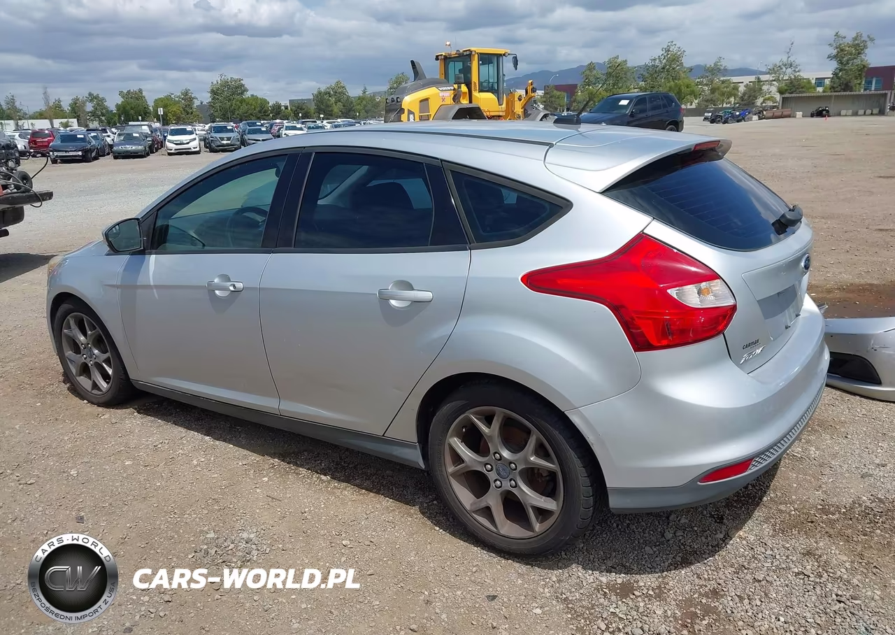 2013 Ford Focus Se VIN:1FADP3K22DL292337 - 3