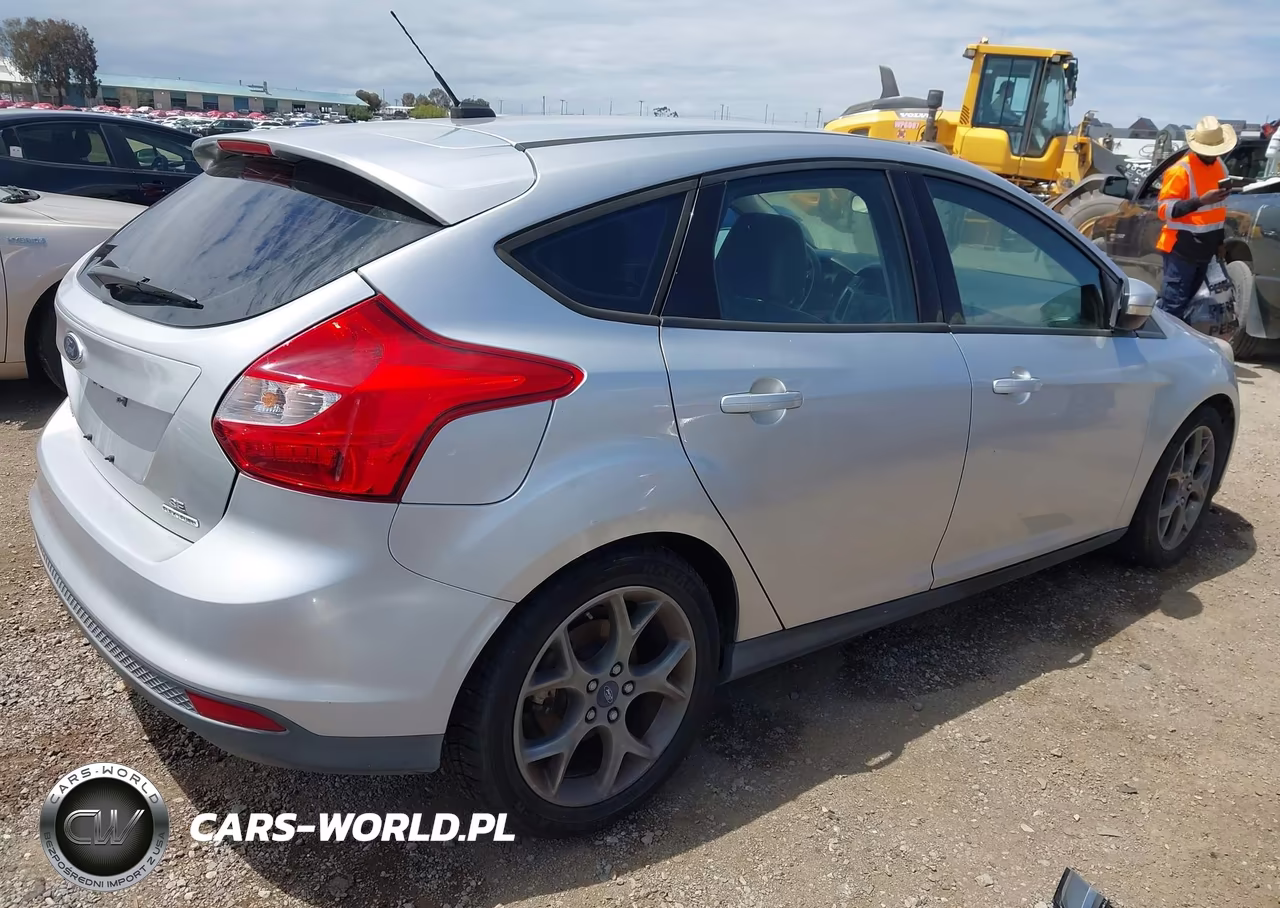 2013 Ford Focus Se VIN:1FADP3K22DL292337 - 4