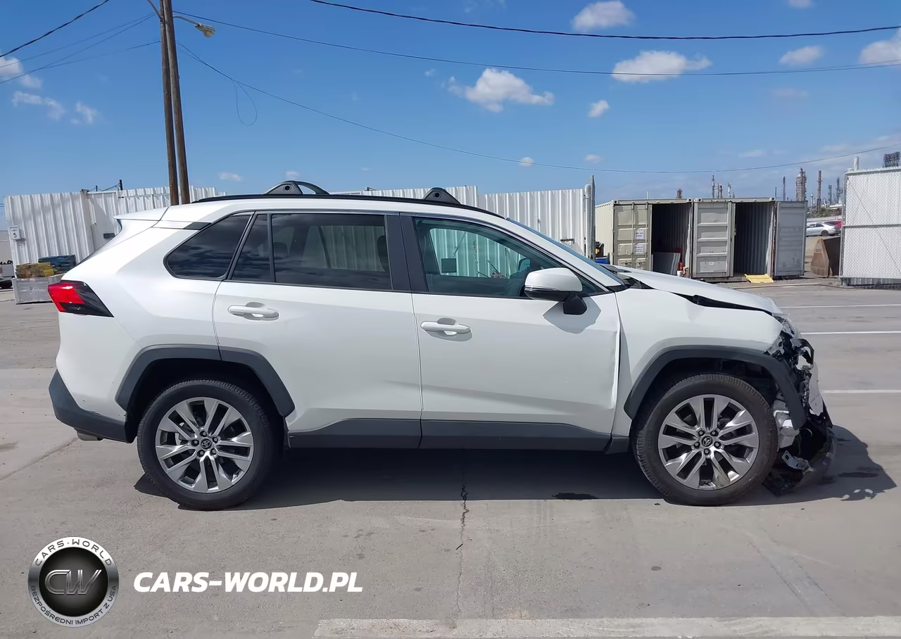 2021 Toyota Rav4 Xle Premium VIN:2T3C1RFV2MW113385 - 13