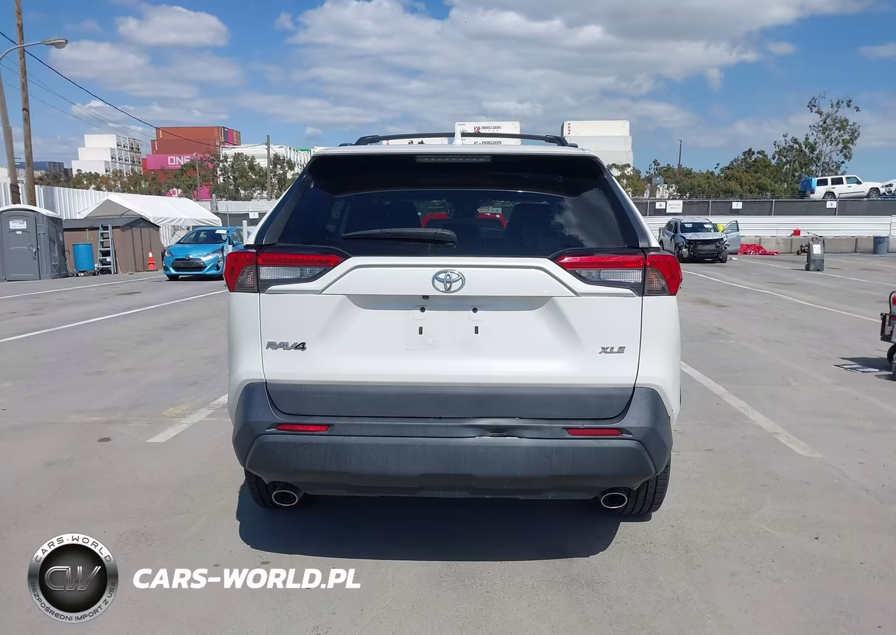 2021 Toyota Rav4 Xle Premium VIN:2T3C1RFV2MW113385 - 16