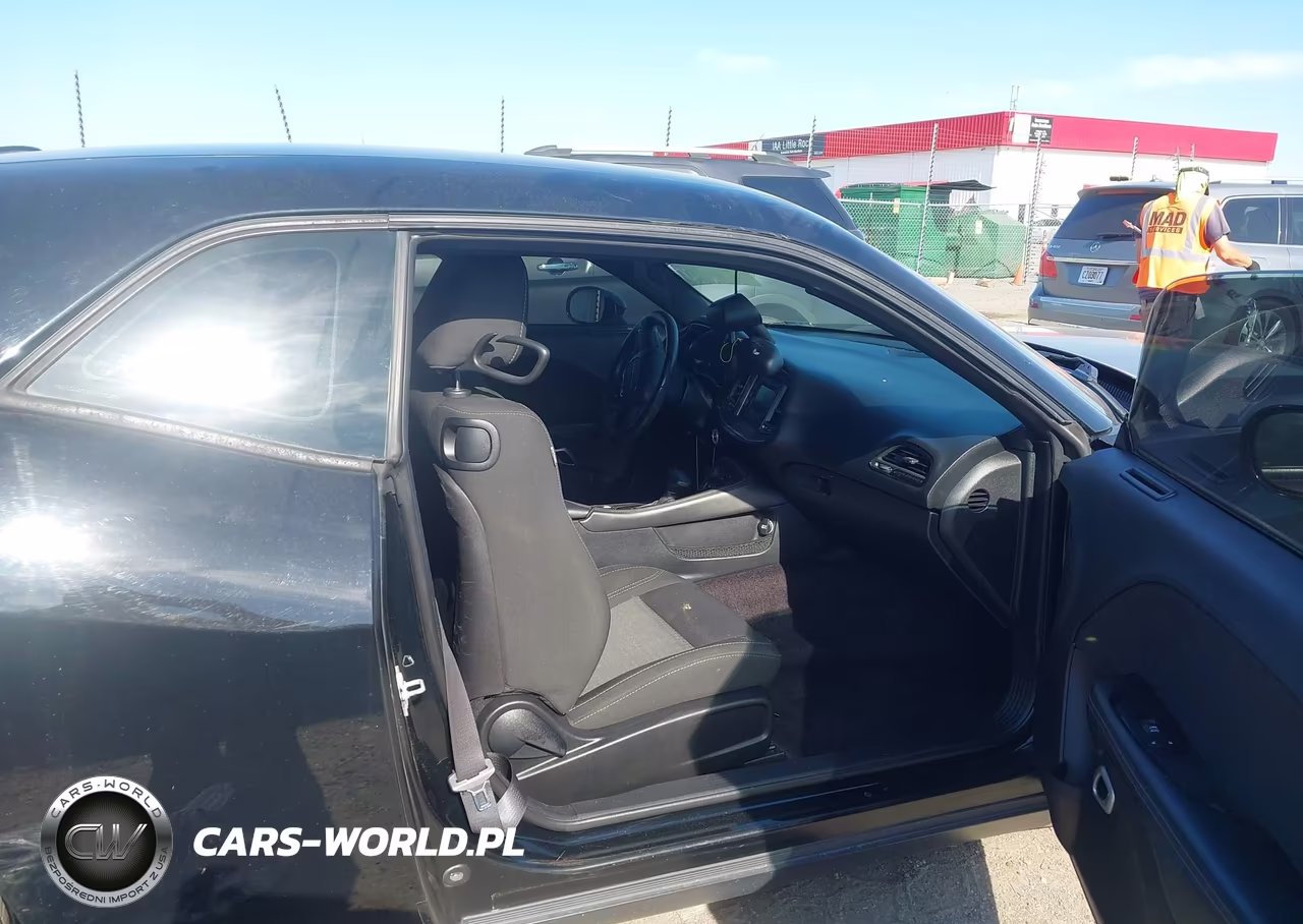 2016 Dodge Challenger Sxt VIN:2C3CDZAG9GH138325 - 5