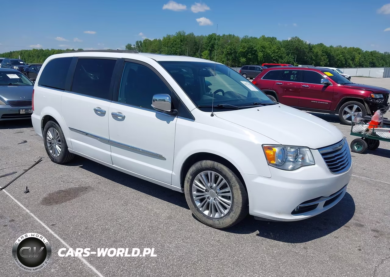 2016 Chrysler Town & Country Touring-L Anniversary Edition