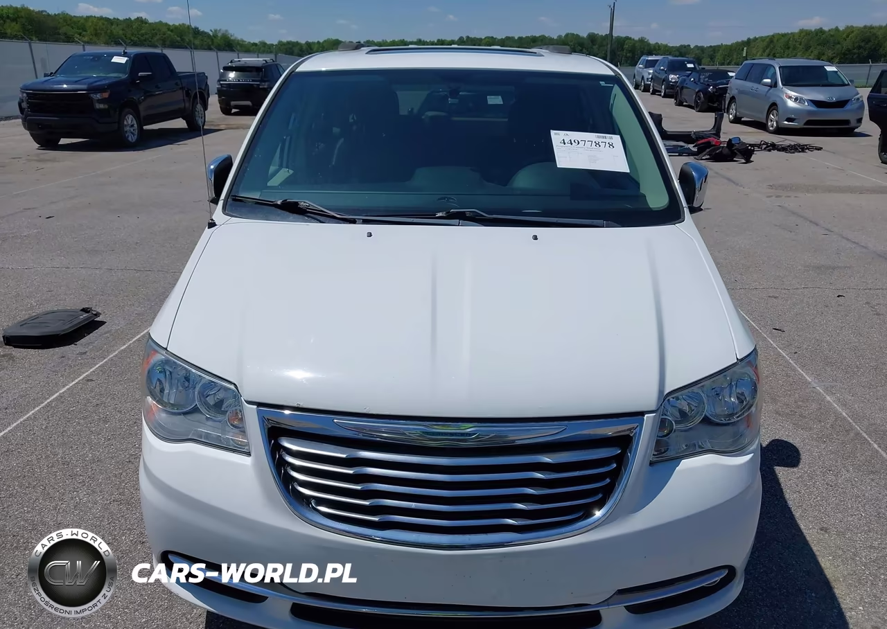 2016 Chrysler Town & Country Touring-L Anniversary Edition VIN:2C4RC1CG4GR105346 - 6